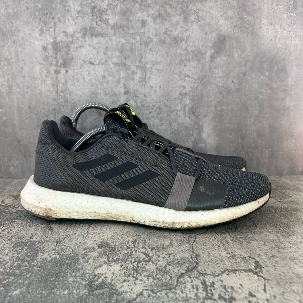 Adidas Ultraboost Senseboost Go Running Shoes Mens sz 12 - grey
